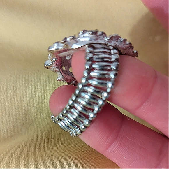 🌟 3/$20🌟 Statement Ring - Picture 3 of 3